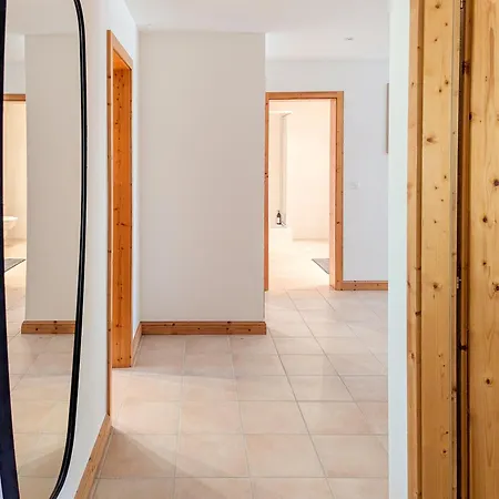 Spacieux Cheminee, Terrasse Et Jardin *