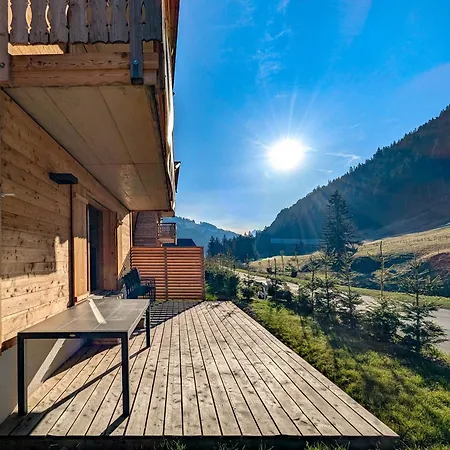 Spacieux Cheminee, Terrasse Et Jardin شقة