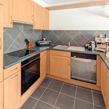 Spacieux Cheminee, Terrasse Et Jardin